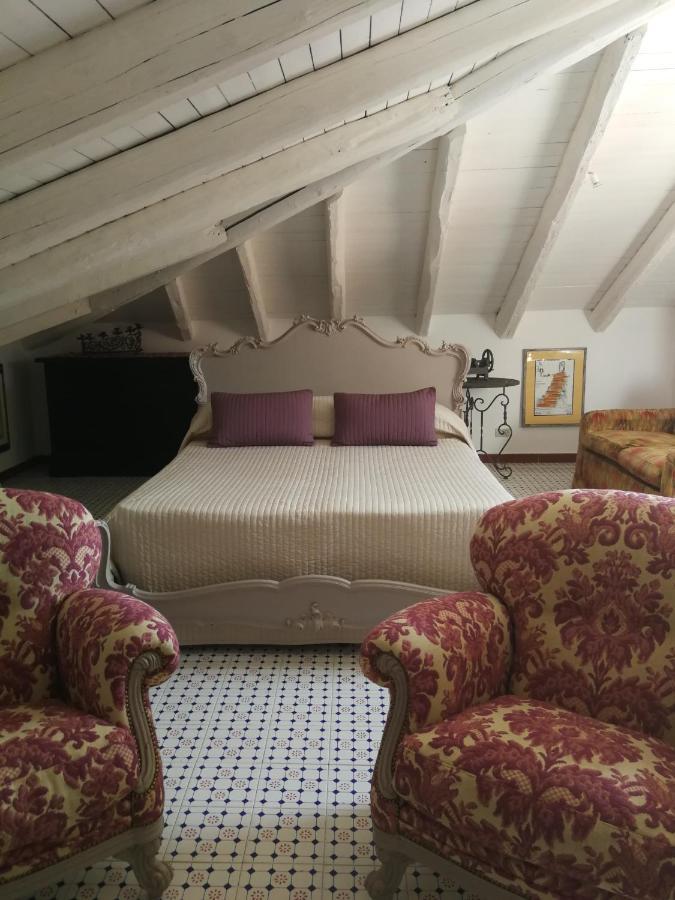 Villa Chiarenza Maison D'Hotes Giardini-Naxos Buitenkant foto